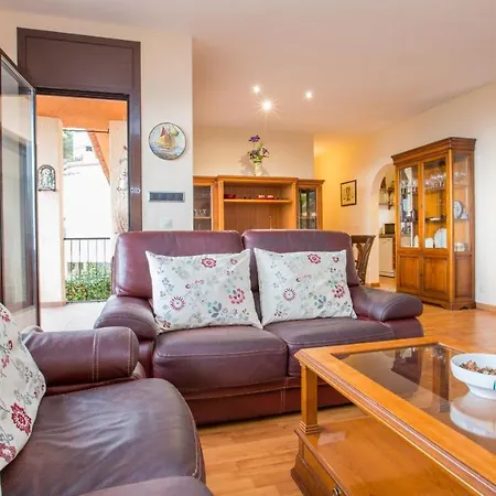 Villa Moni 10pax - Lloret de Mar